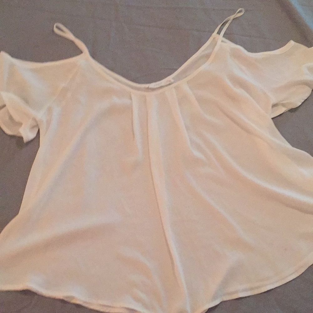 White Sheer Shirt/Cold shoulder